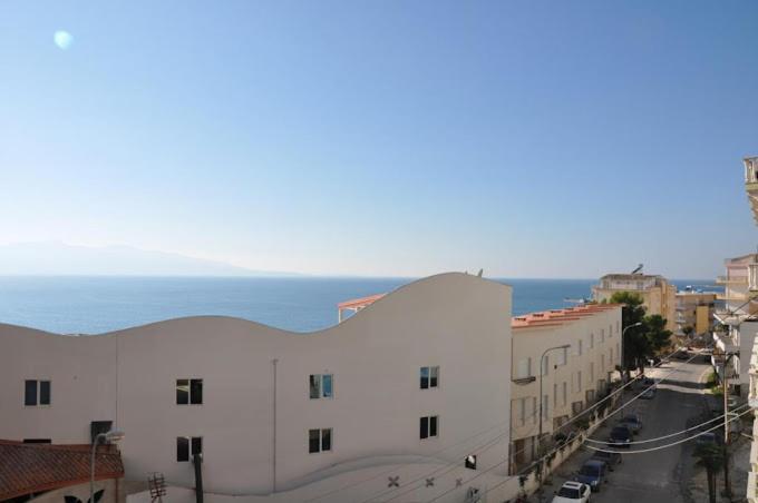 Hotel Edina Apartments By Hp Sarandë Exterior foto